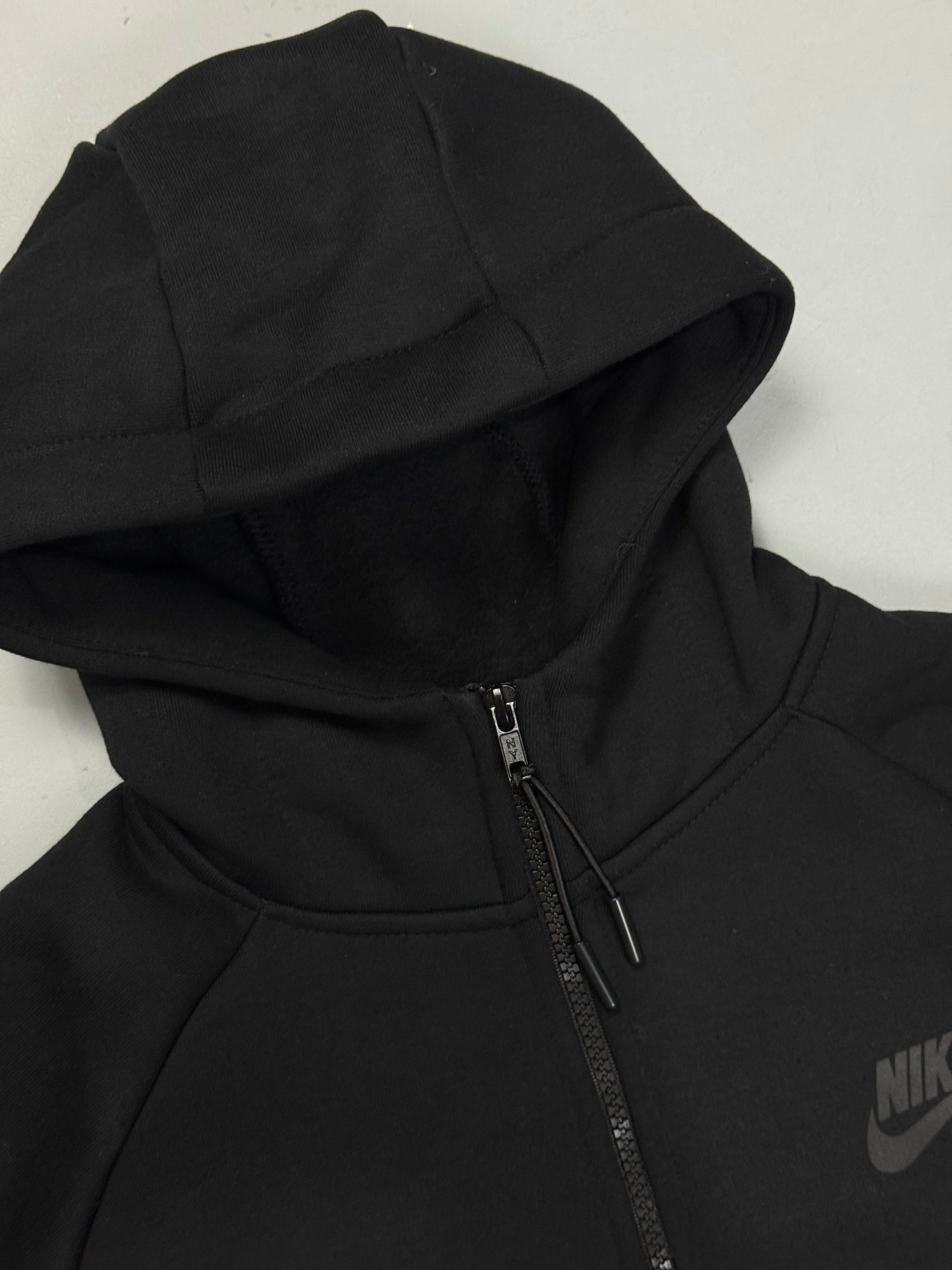 CONJUNTO NK TECH FLEECE - BLACK