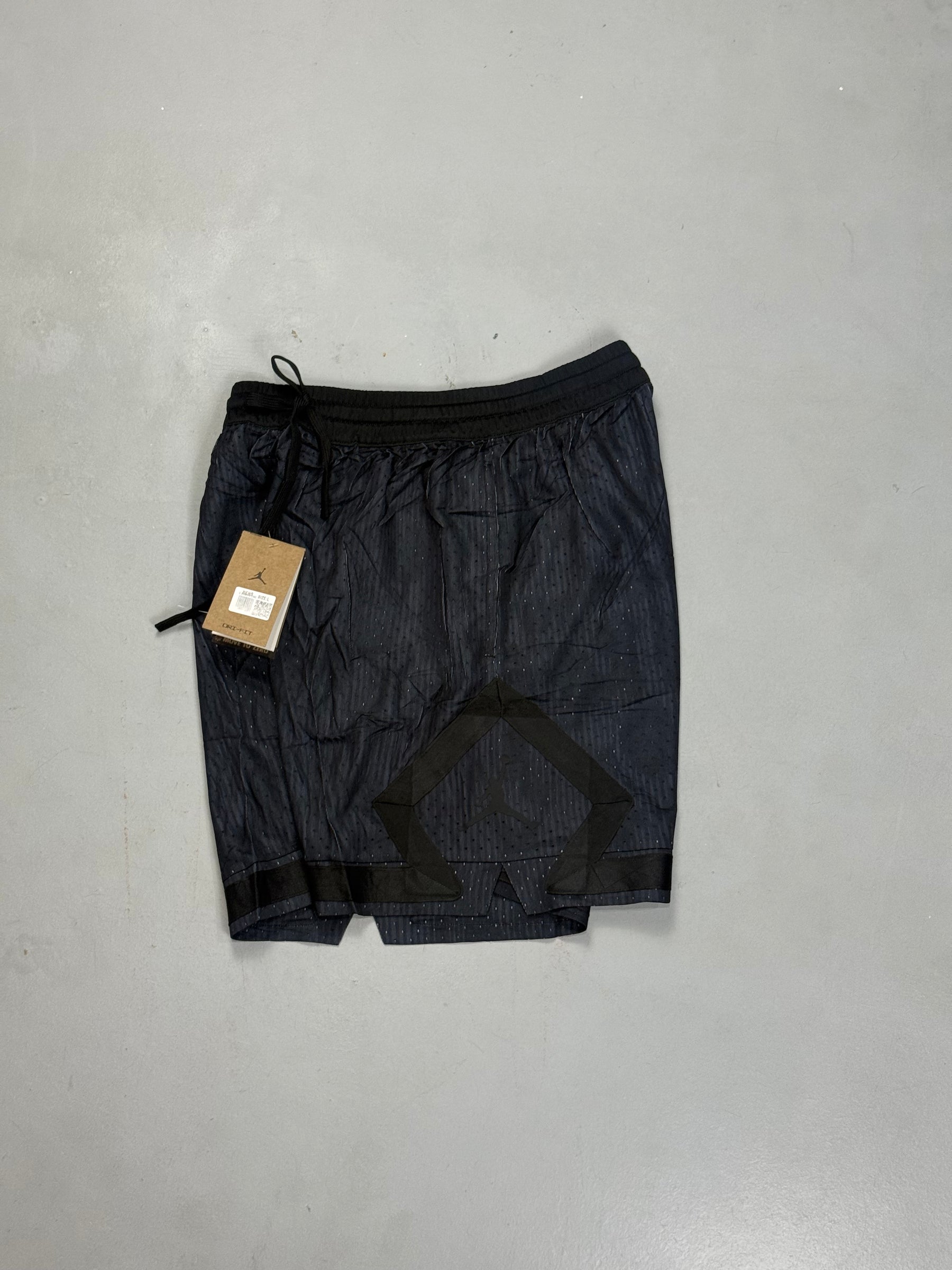 BERMUDA JRDN IMPORTADA - BLACK