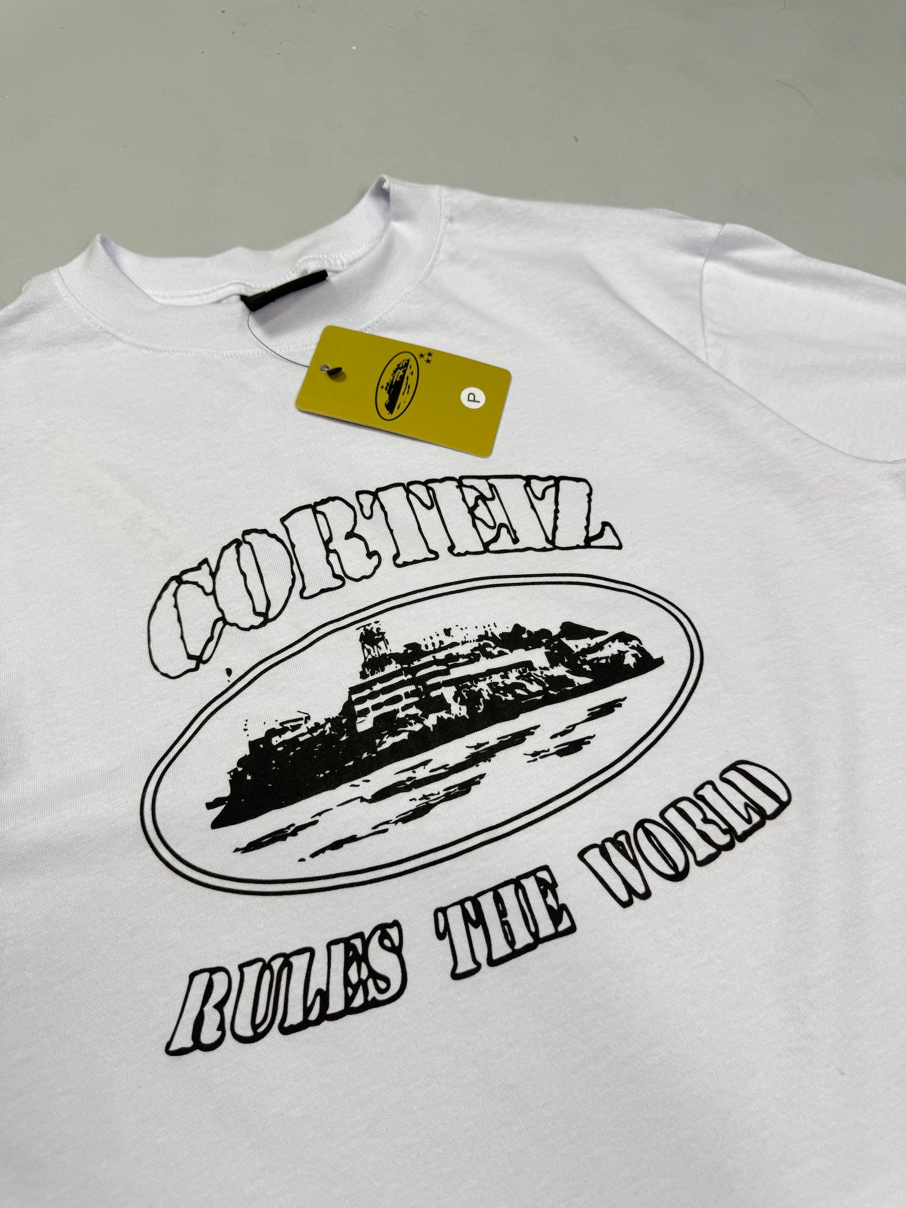 CAMISETA CORTEIZ RULES THE WORLD