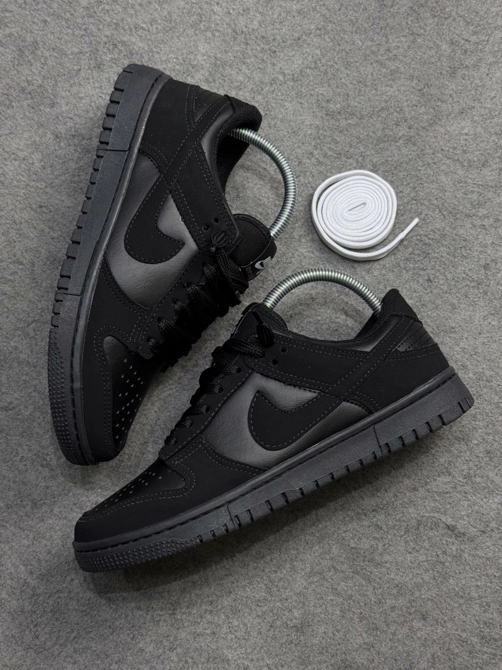 DUNK LOW - BLACK