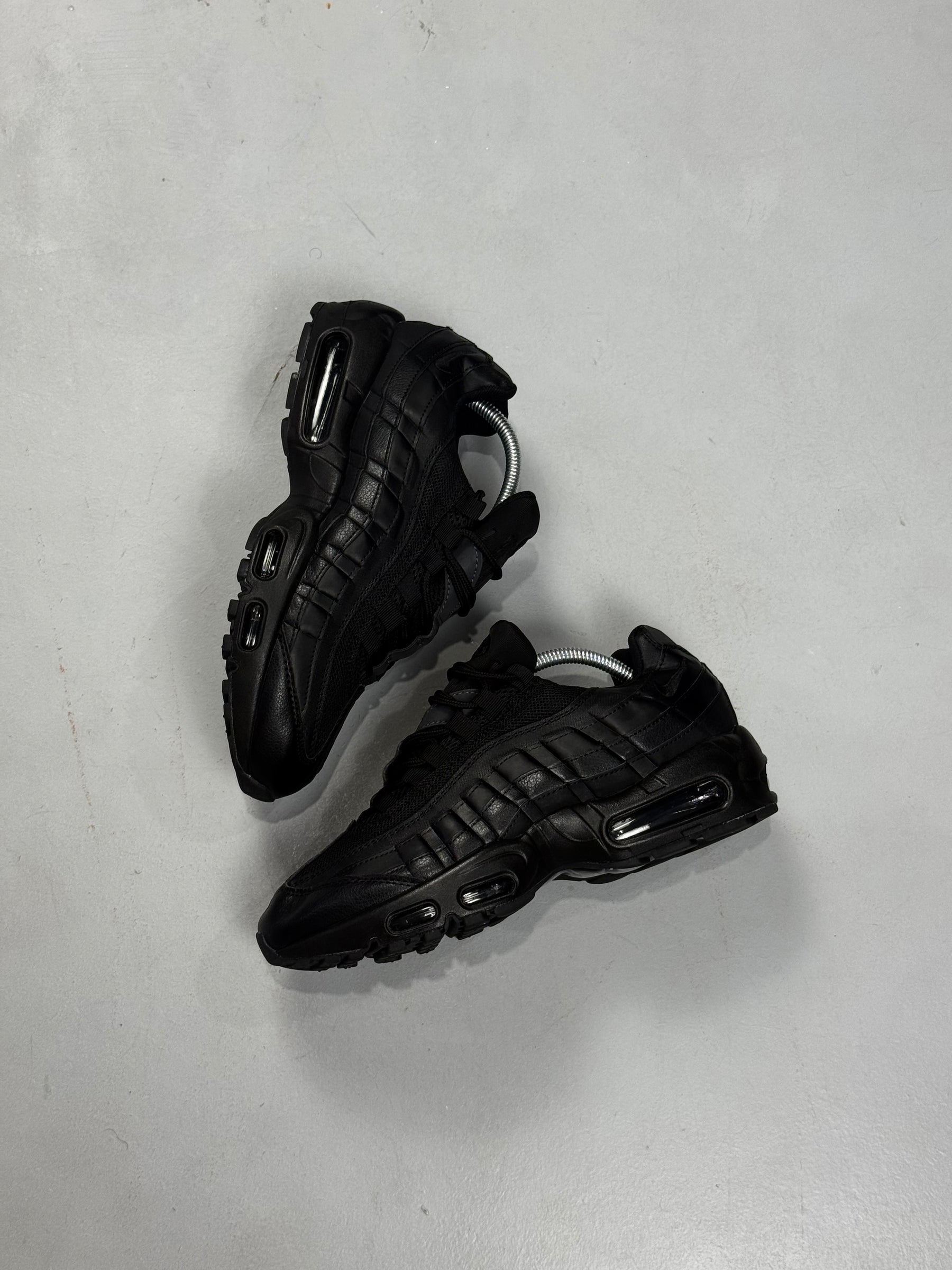 AIR MAX 95 “TRIPLE BLACK”