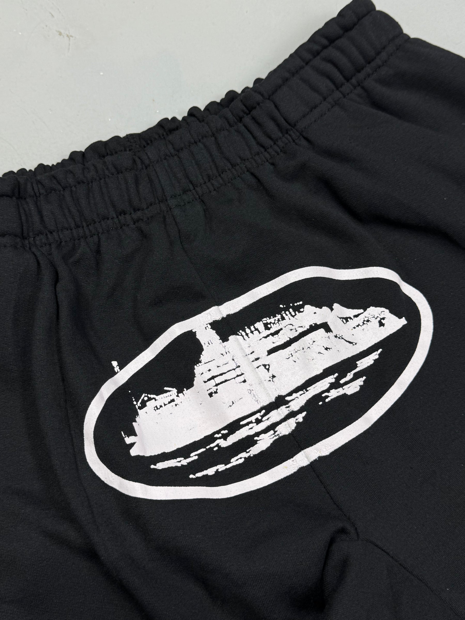 CONJUNTO MOLETOM CORTEIZ ALCATRAZ - BLACK WHITE