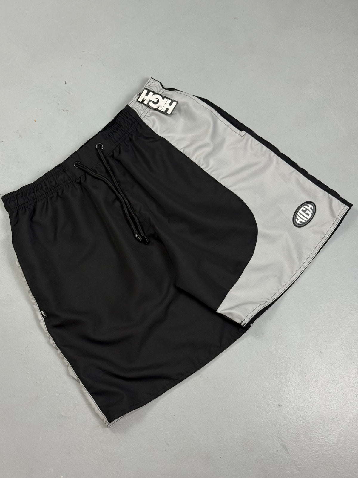 BERMUDA HG SLIDER BLACK