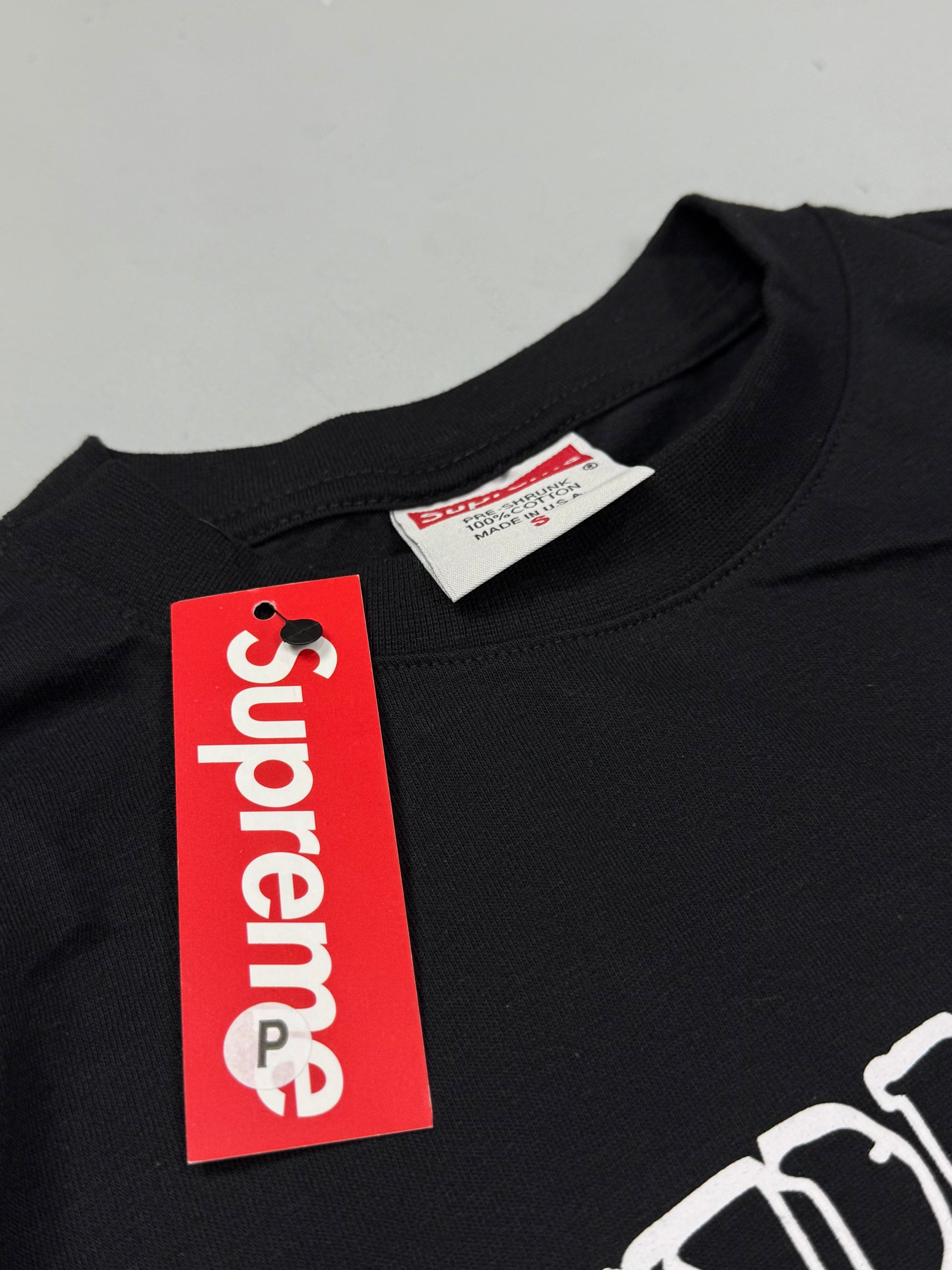 CAMISETA SUPREME RULES THE WORLD