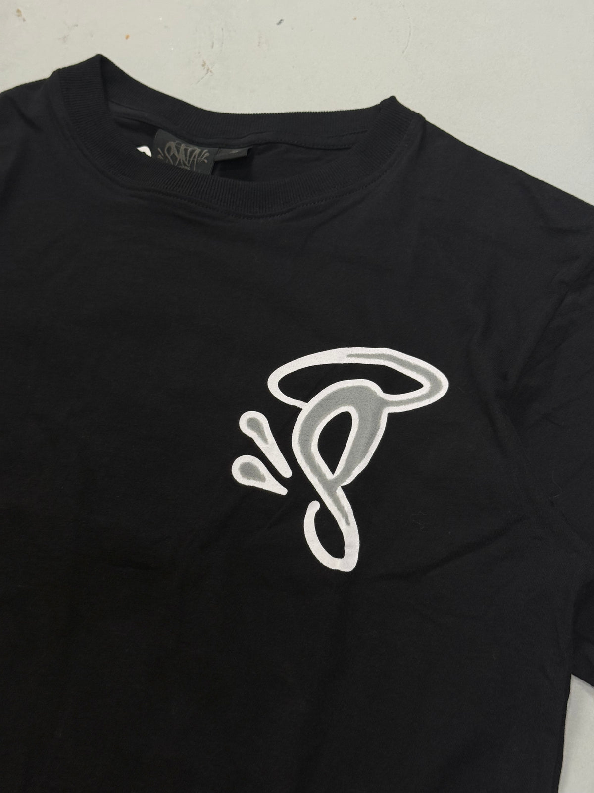 CAMISETA SYNA WORLD