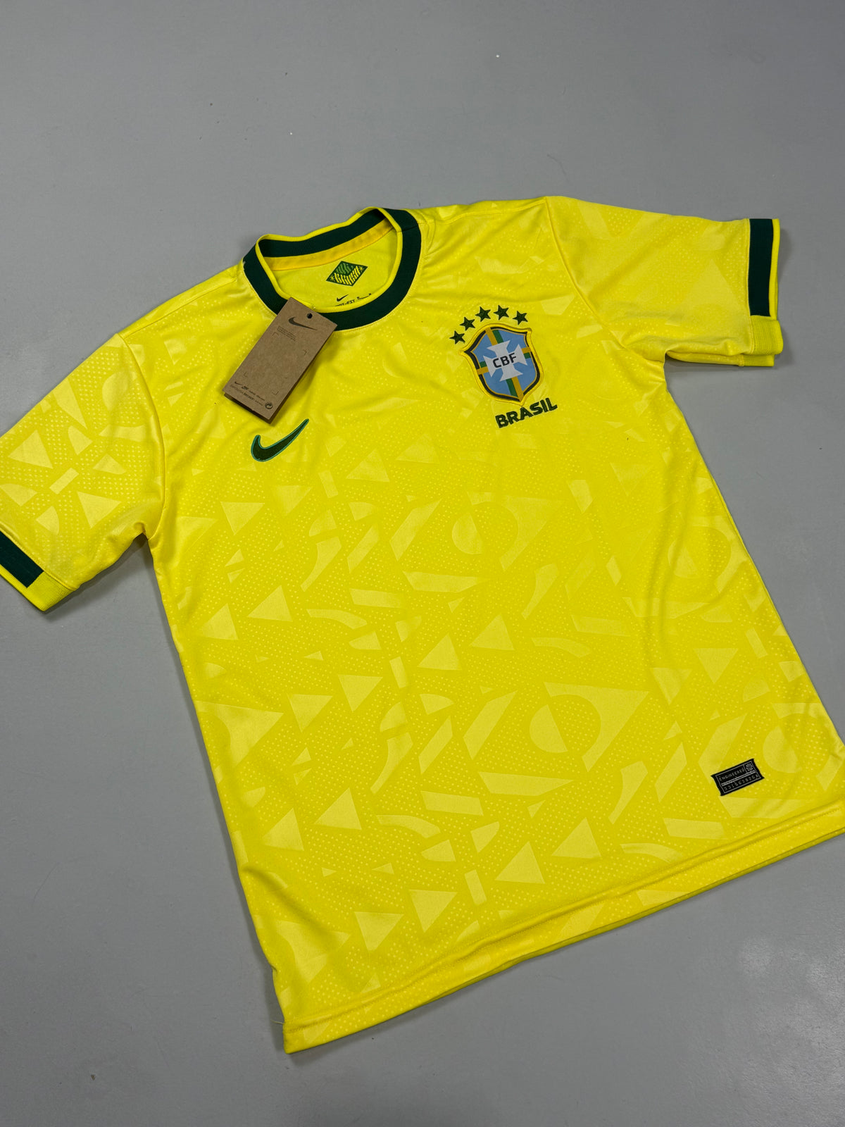 CAMISETA SELEÇÃO BRASILEIRA AMARELA 2026 - NACIONAL PREMIUM