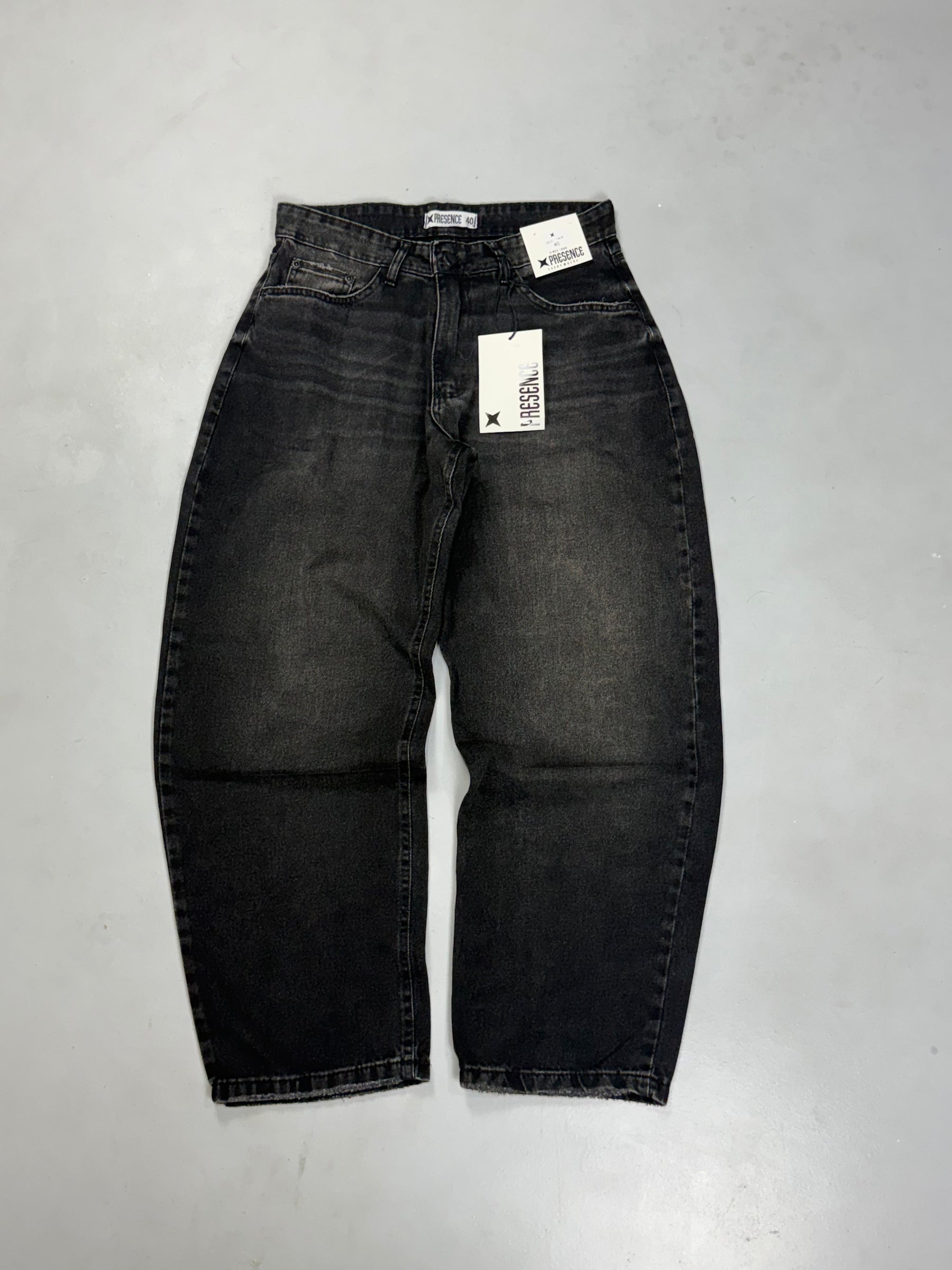 CALÇA BARREL JEANS PRESENCE DESTROYED - BLACK