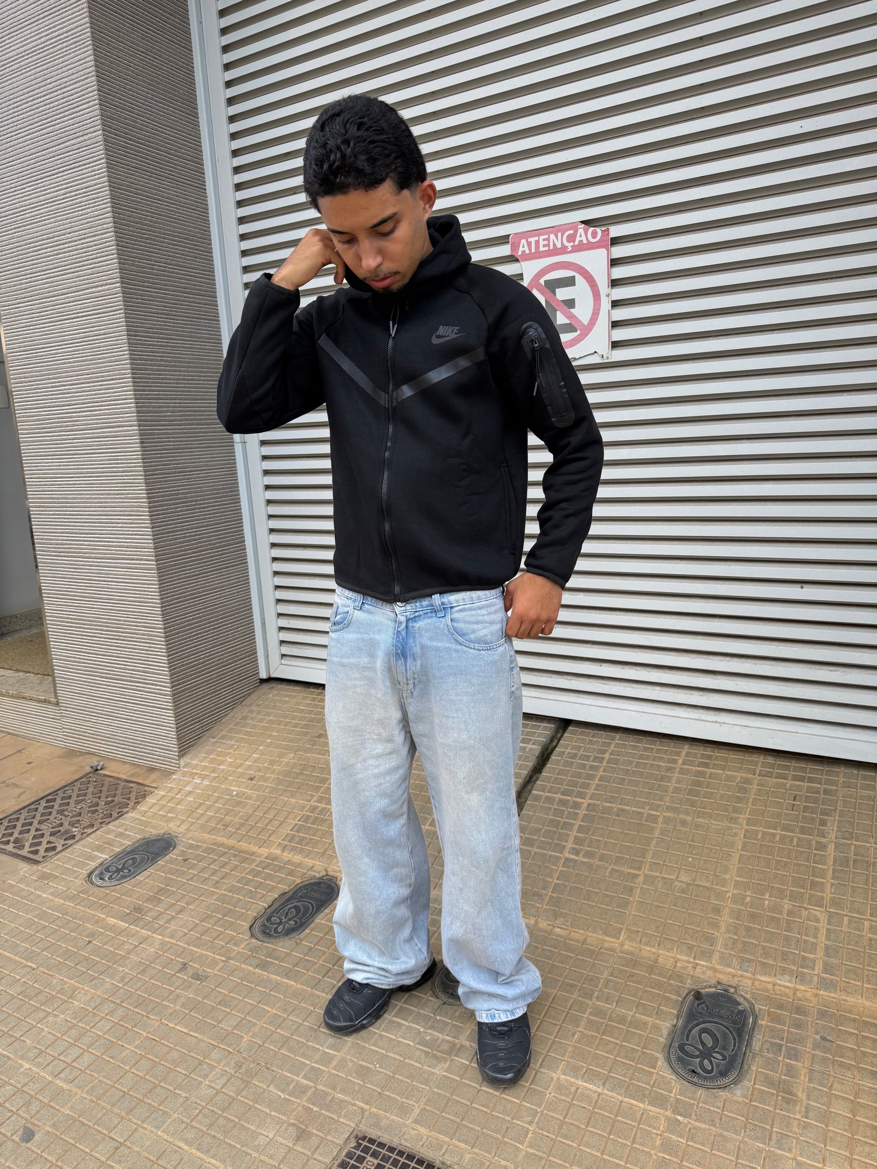 JAQUETA TECH FLEECE - BLACK