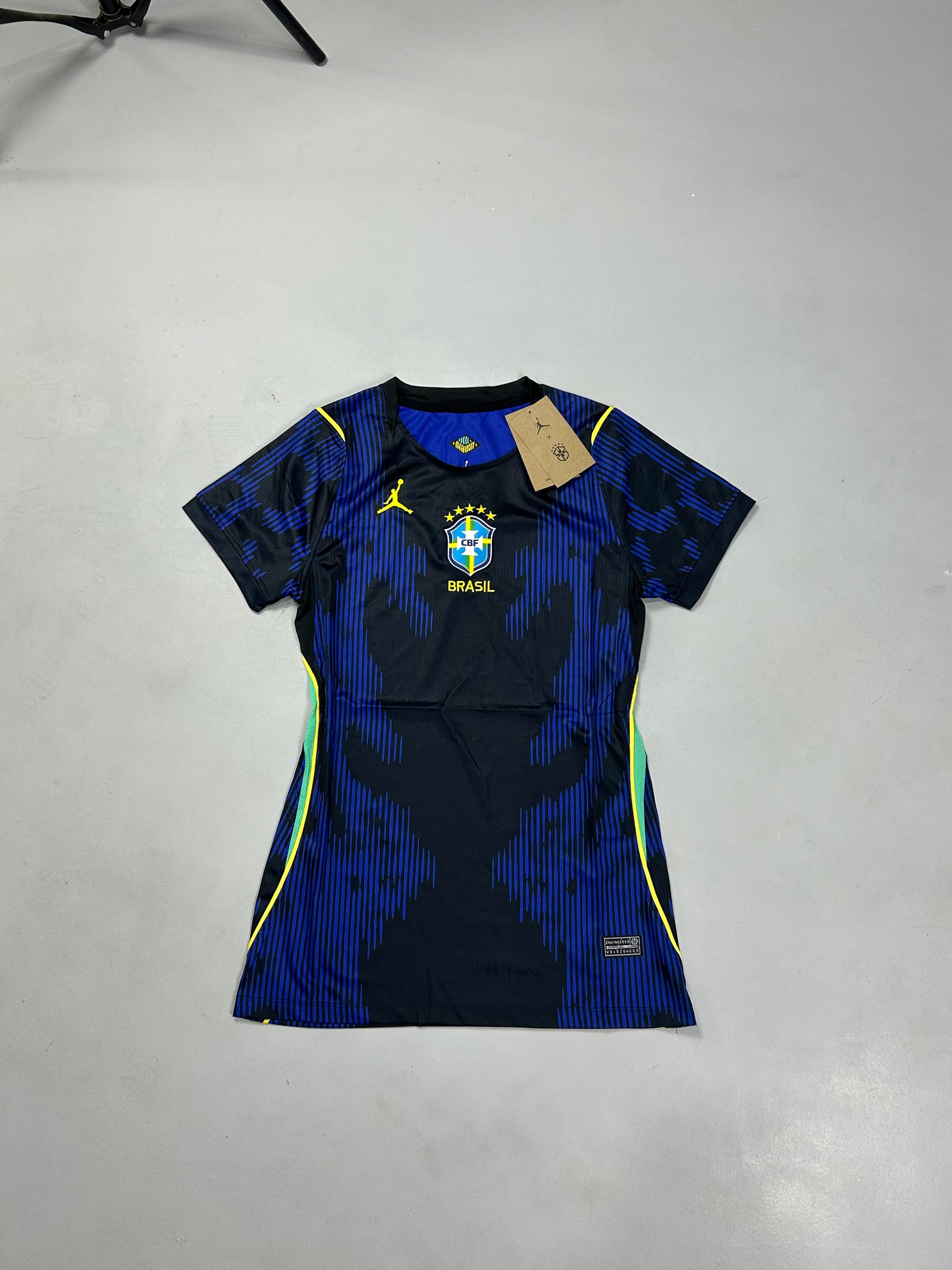 CAMISETA FEMININA SELEÇÃO BR x JRDN 2026 TAILANDESA BABYLOOK