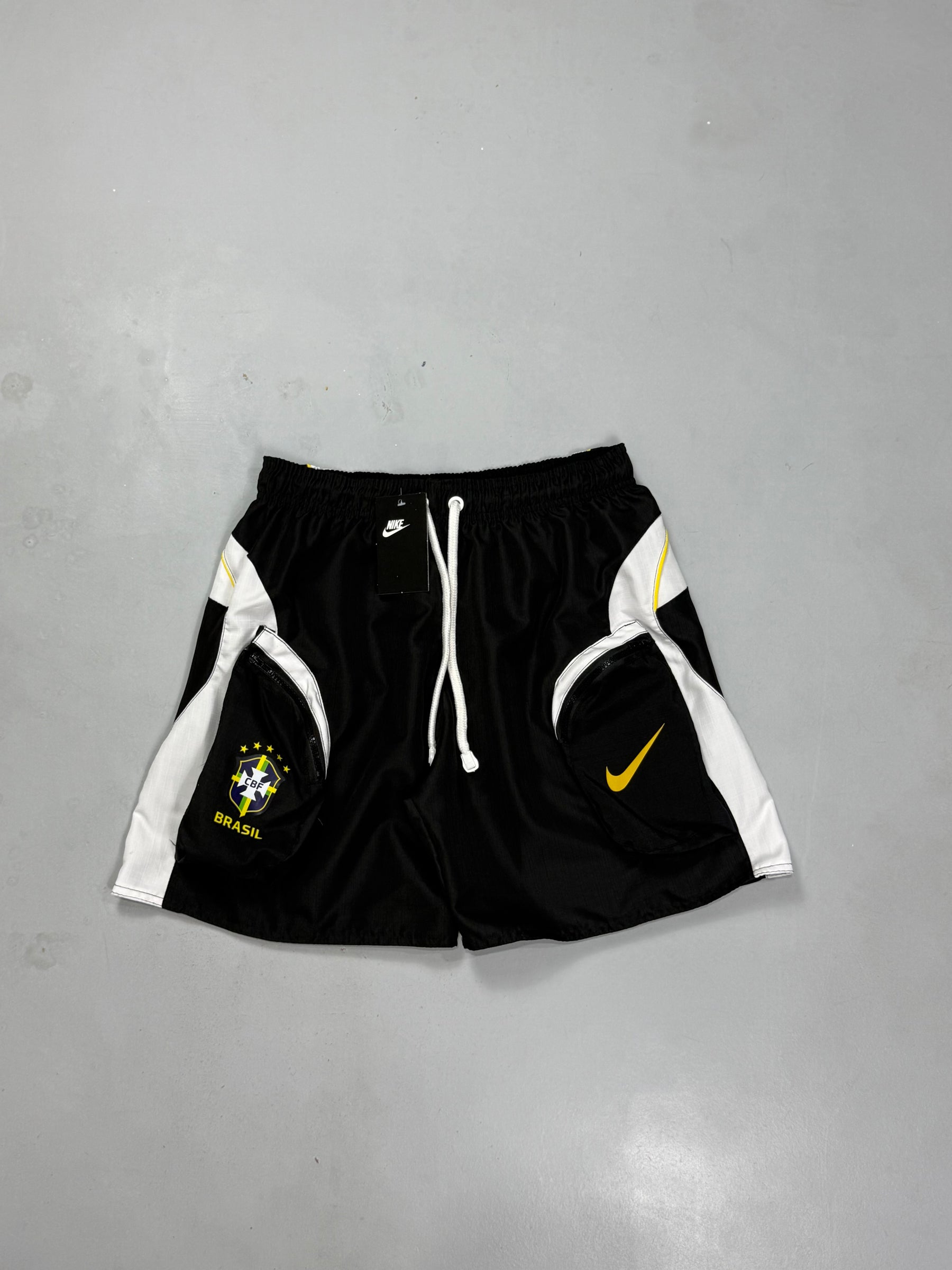 BERMUDA NK x SELEÇÃO BRASILEIRA RIPSTOP - PRETA/BRANCA