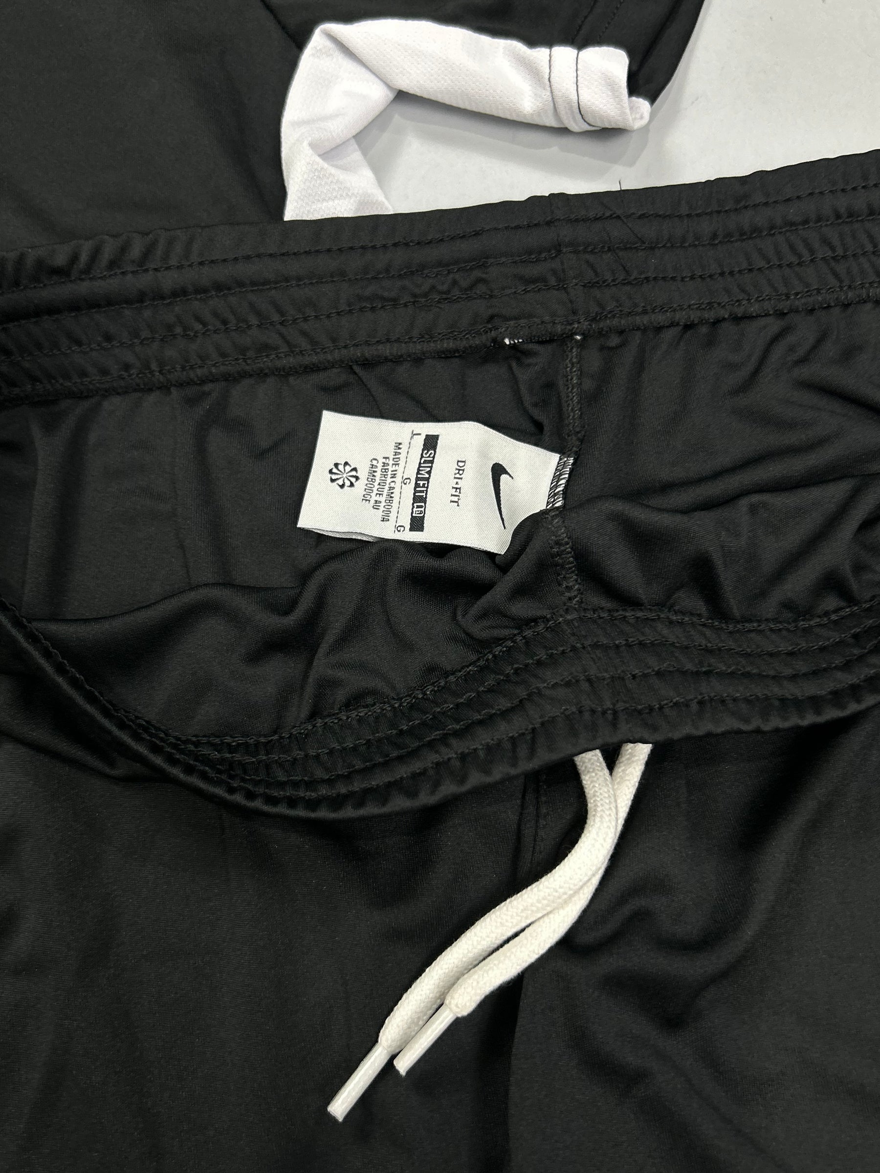CONJUNTO NK ACADEMY - PRETO/BRANCO
