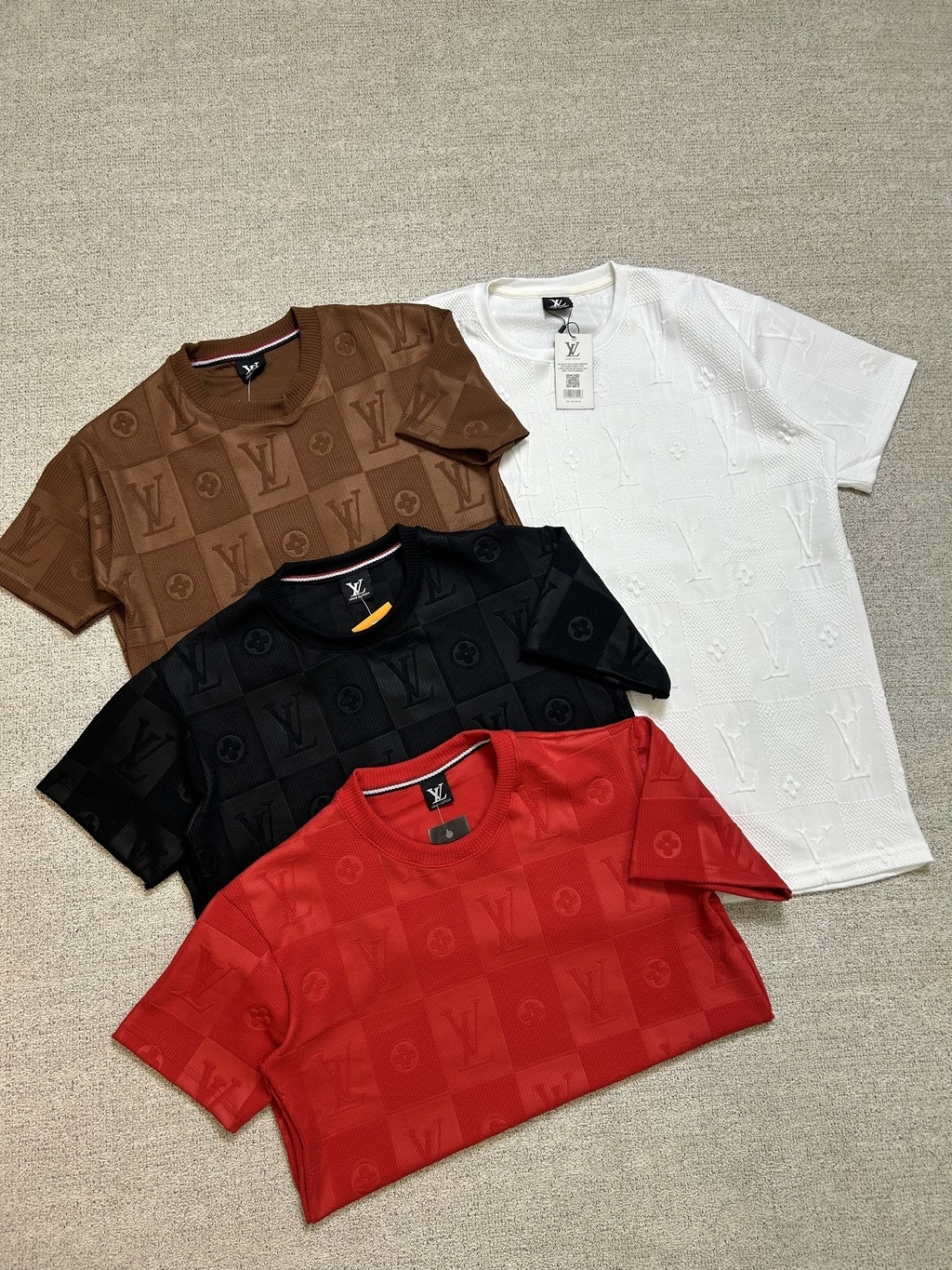 CAMISETA LV IMPORTADA