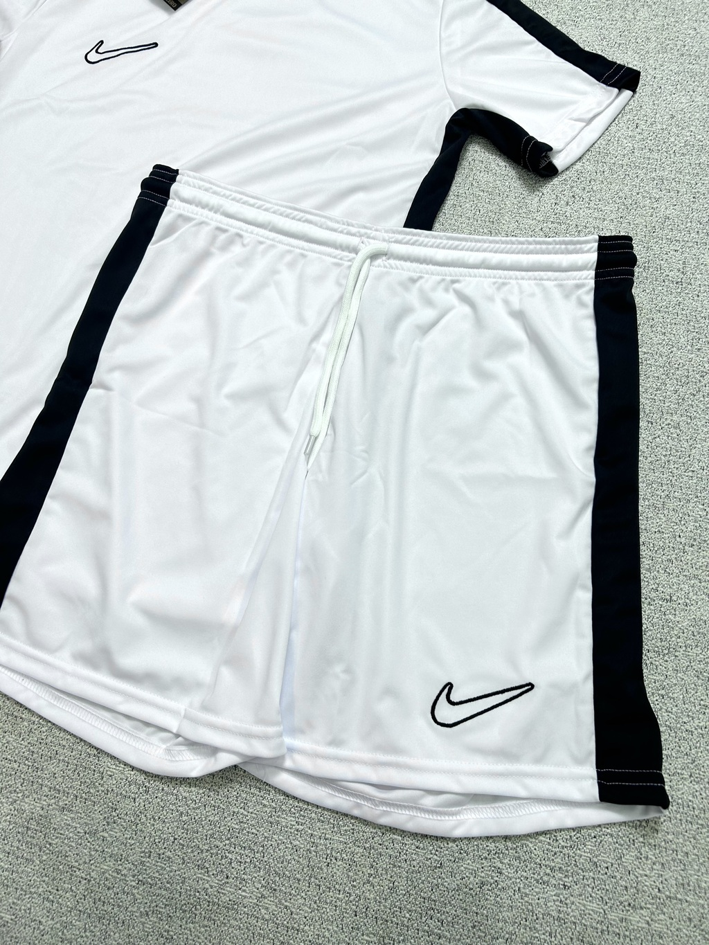 CONJUNTO NK DRYFIT ACADEMY