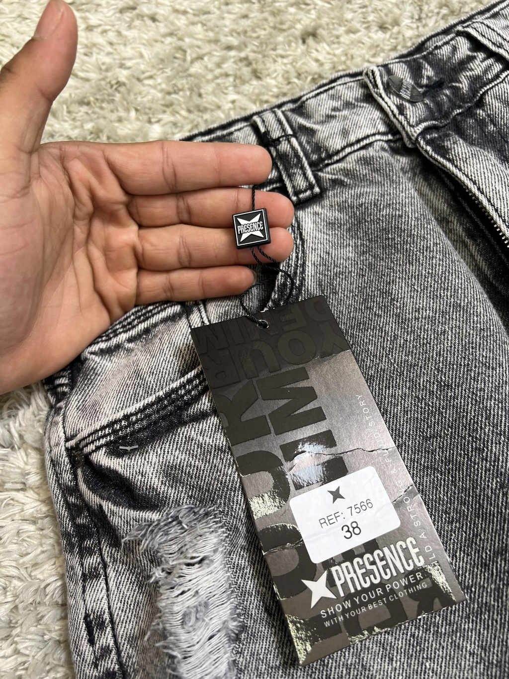 CALÇA RETA PRESENCE CINZA ESTONADA