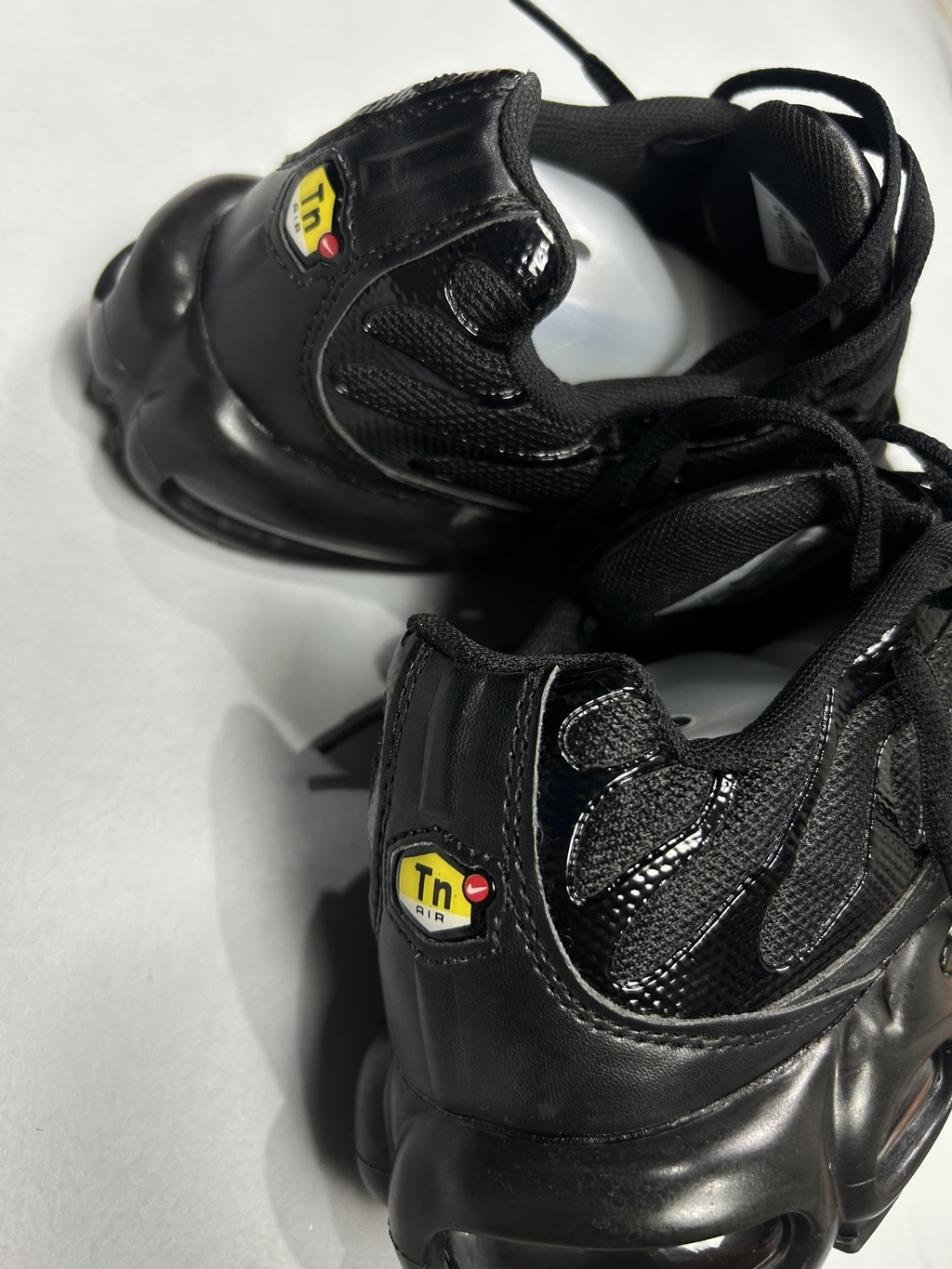 AIR MAX PLUS TN “TRIPLE BLACK”