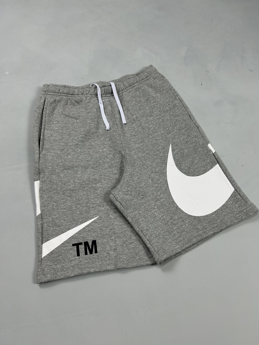 BERMUDA MOLETOM BIG SWOOSH TM