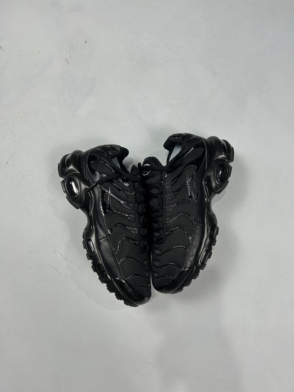 AIR MAX PLUS TN “TRIPLE BLACK”