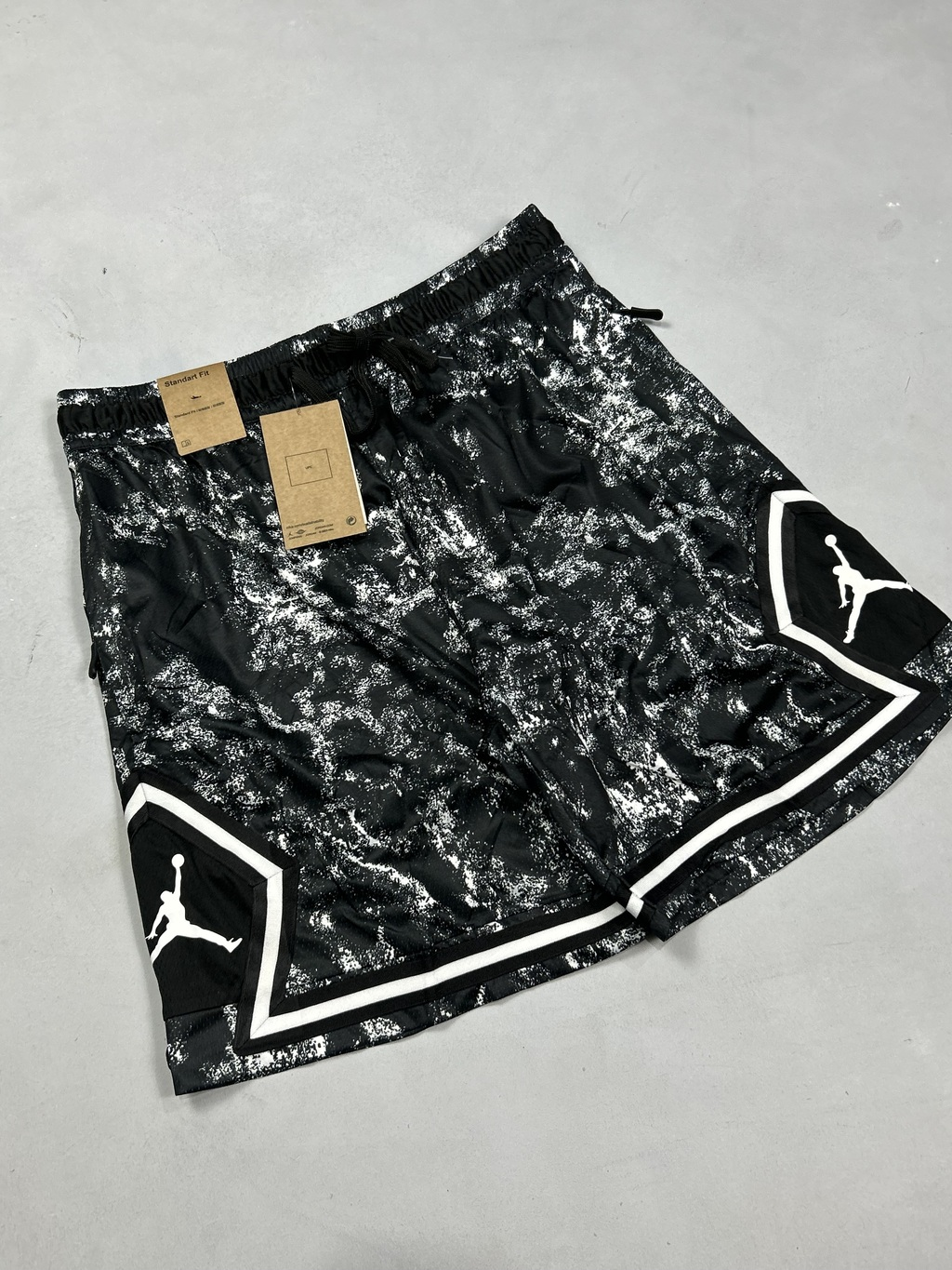 BERMUDA JRDN DIAMOND