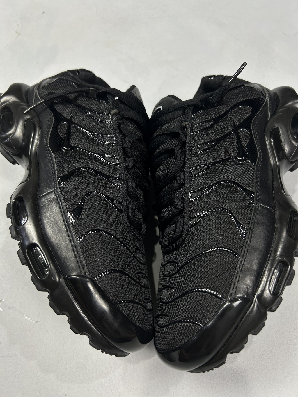 AIR MAX PLUS TN “TRIPLE BLACK”