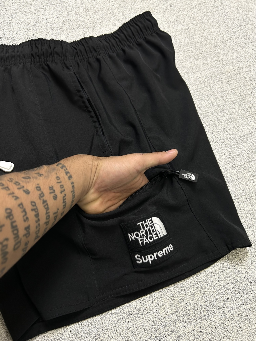 BERMUDA THE NORT FACE x SUPREME