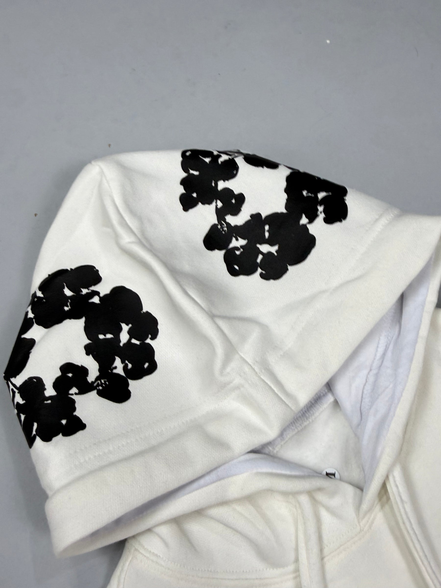 MOLETOM DENIM TEARS