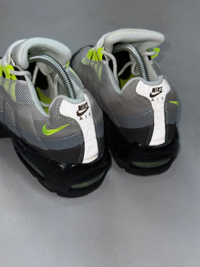 AIR MAX 95 “NEON”