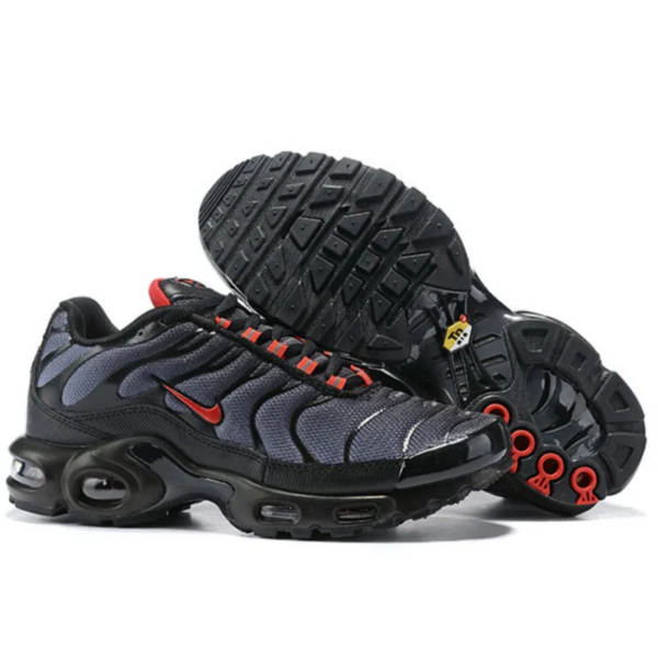 AIR MAX TN “DRÁCULA”