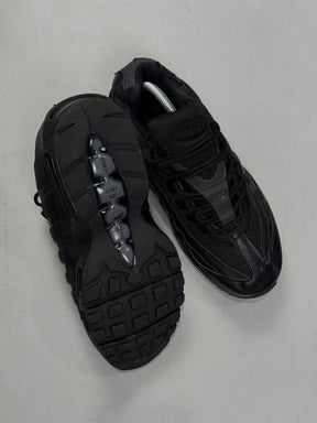 AIR MAX 95 “TRIPLE BLACK”
