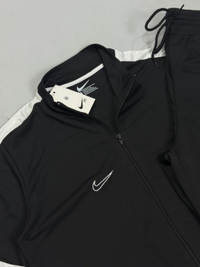 CONJUNTO NK ACADEMY DRYFIT