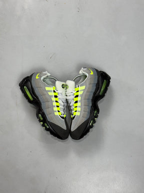 AIR MAX 95 “NEON”