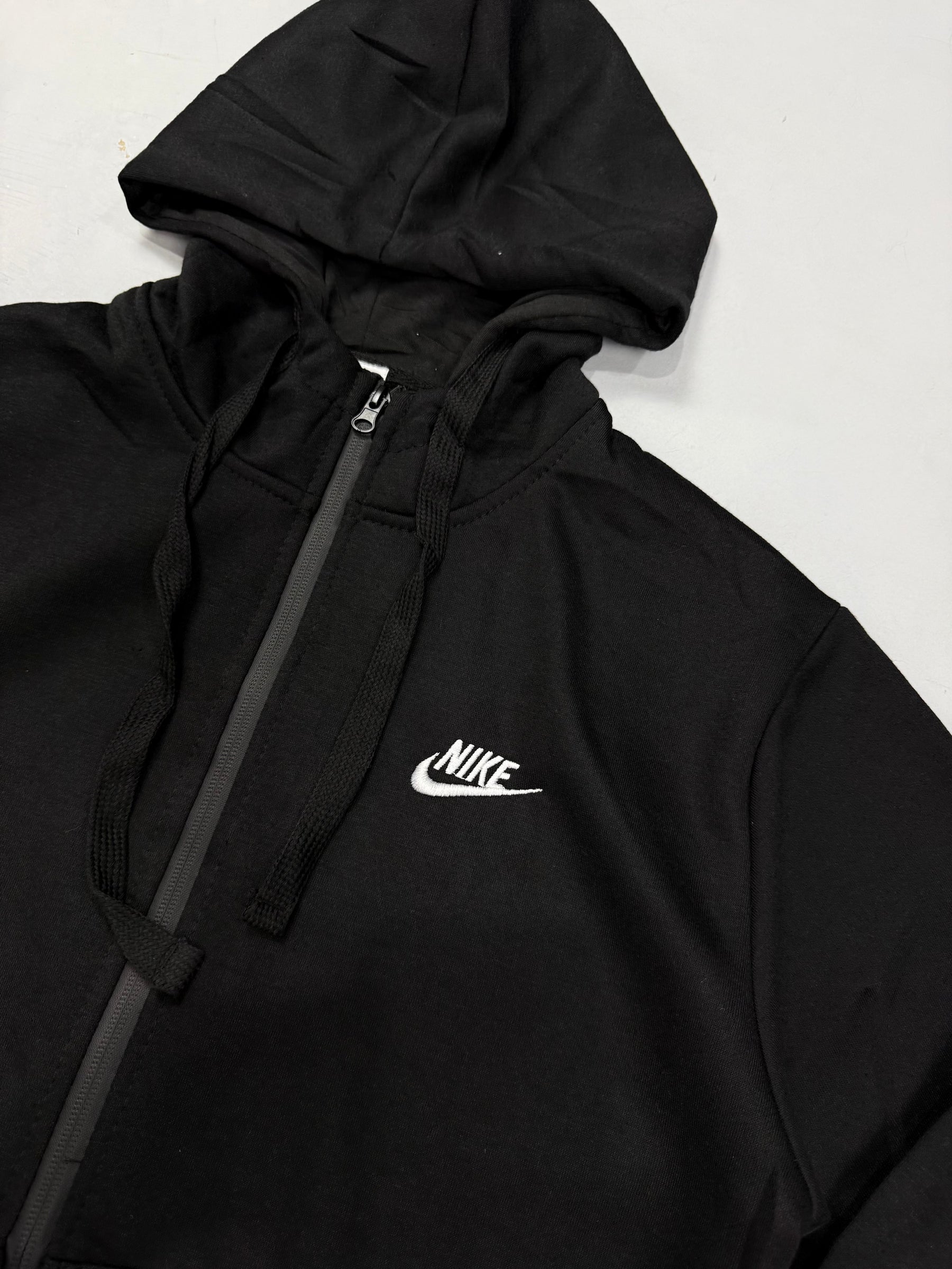 MOLETOM NK CLUB C/ ZÍPER - BLACK