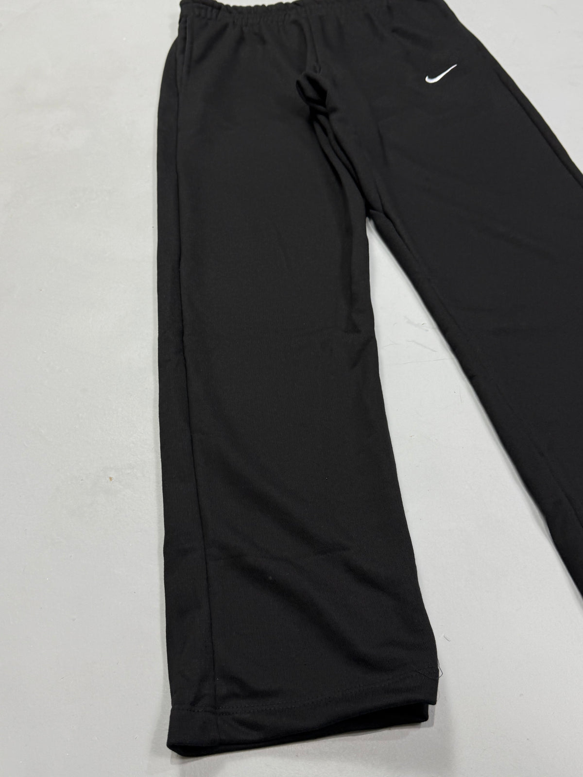 CALÇA MOLETOM MINI SWOOSH
