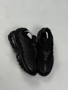 AIR MAX 95 “TRIPLE BLACK”