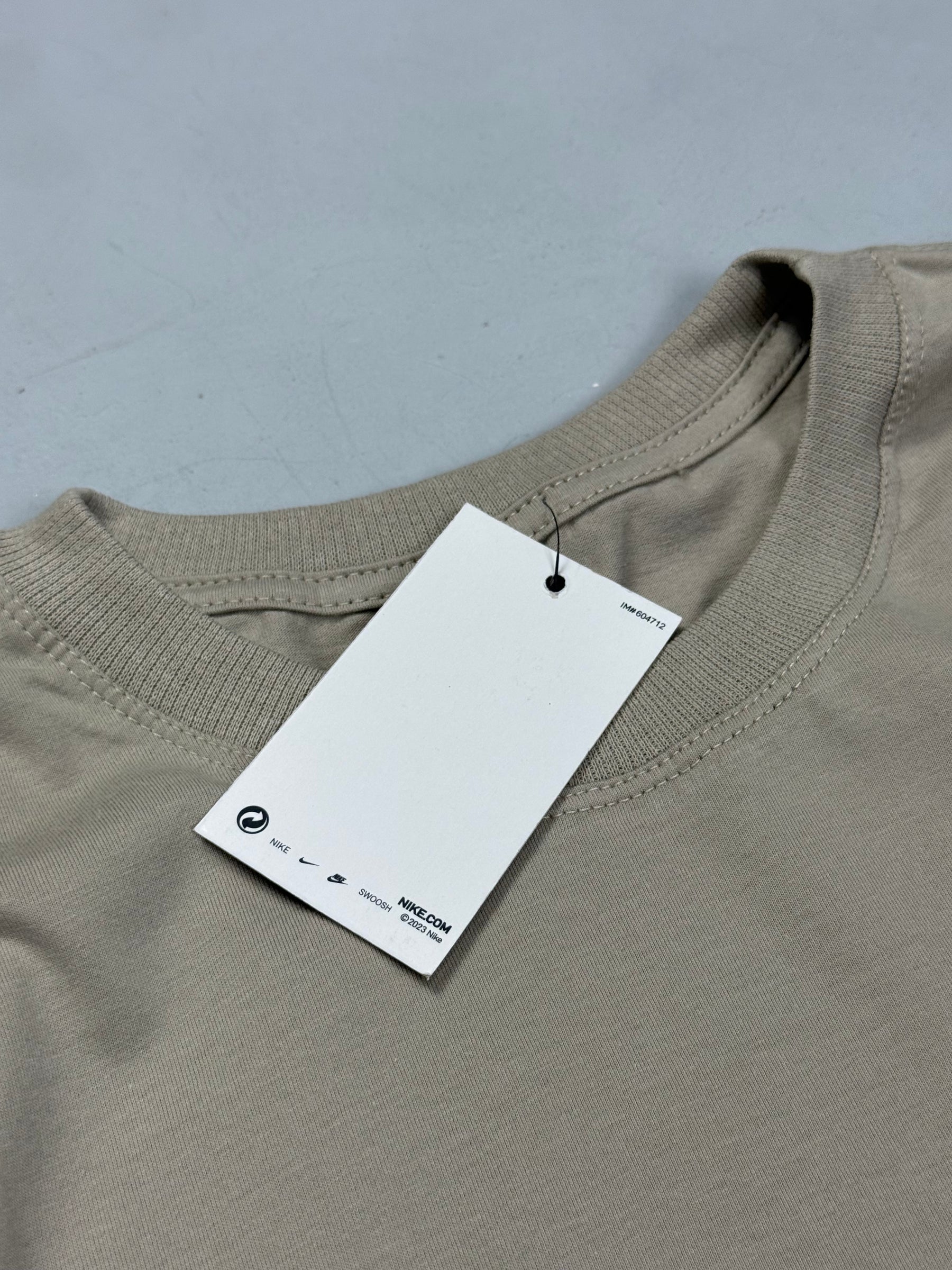 CAMISETA NK STREETWEAR - BEGE