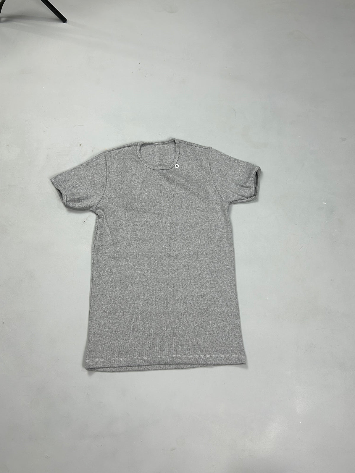 CAMISETA CANELADA -  CINZA