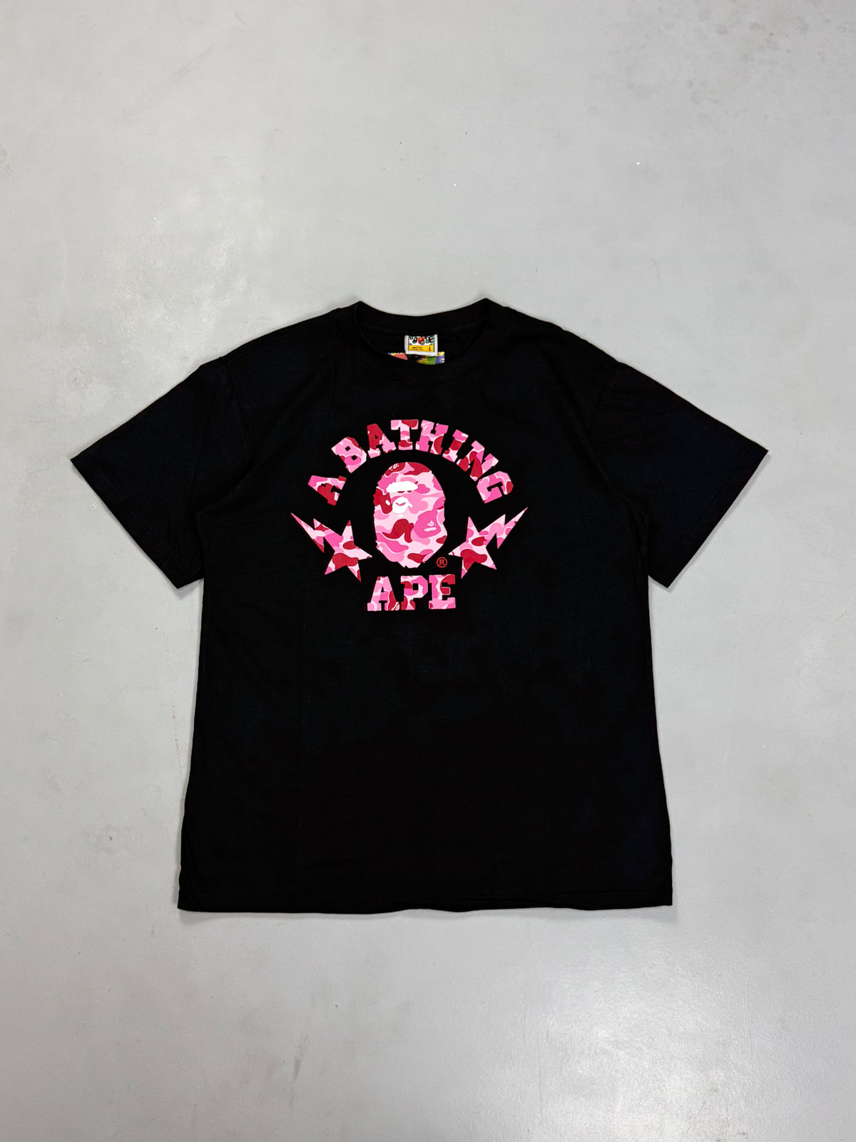CAMISETA BAPE - BLACK PINK