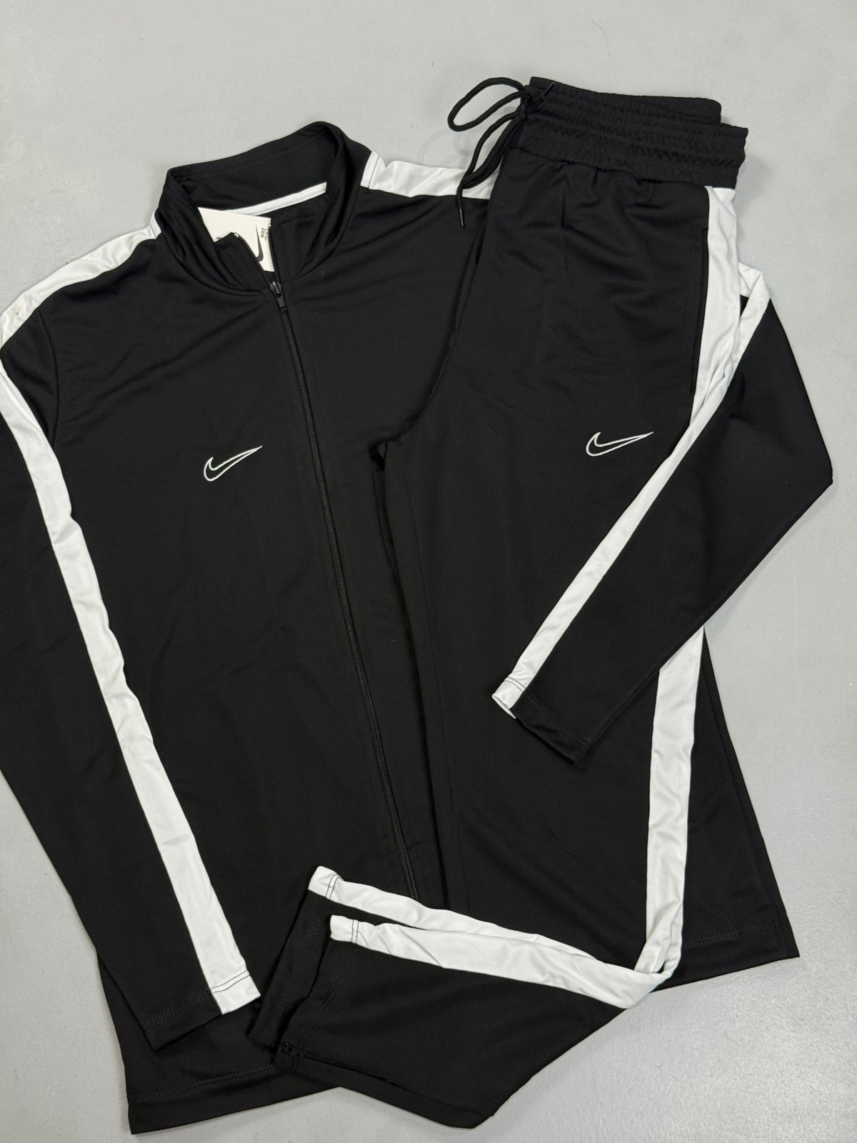 CONJUNTO NK ACADEMY DRYFIT