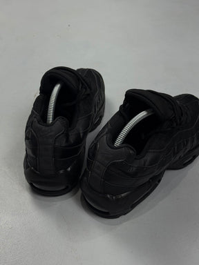 AIR MAX 95 “TRIPLE BLACK”