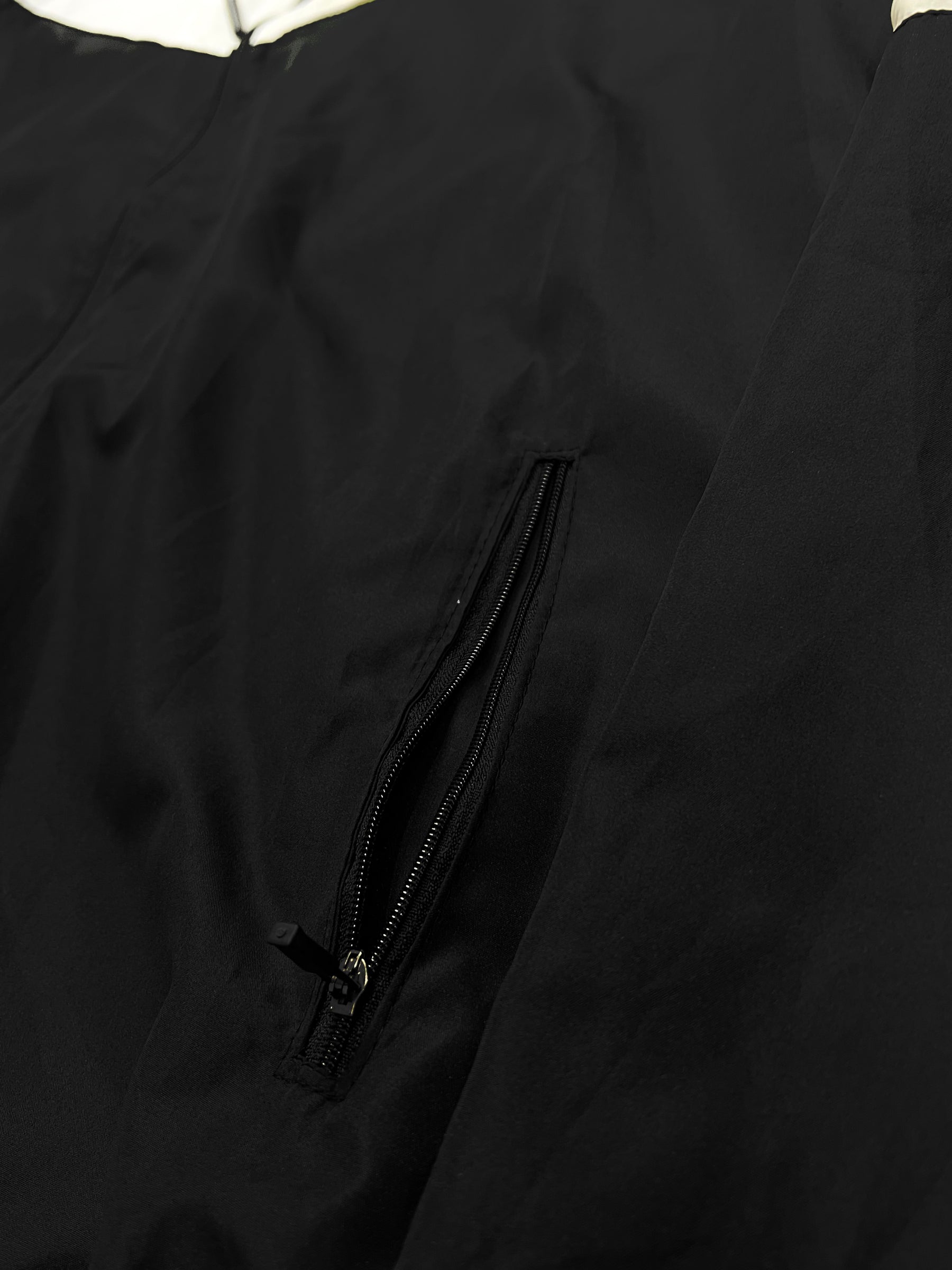 CORTA VENTO NK WINDRUNNER IMPERMEÁVEL- PRETO/BRANCO