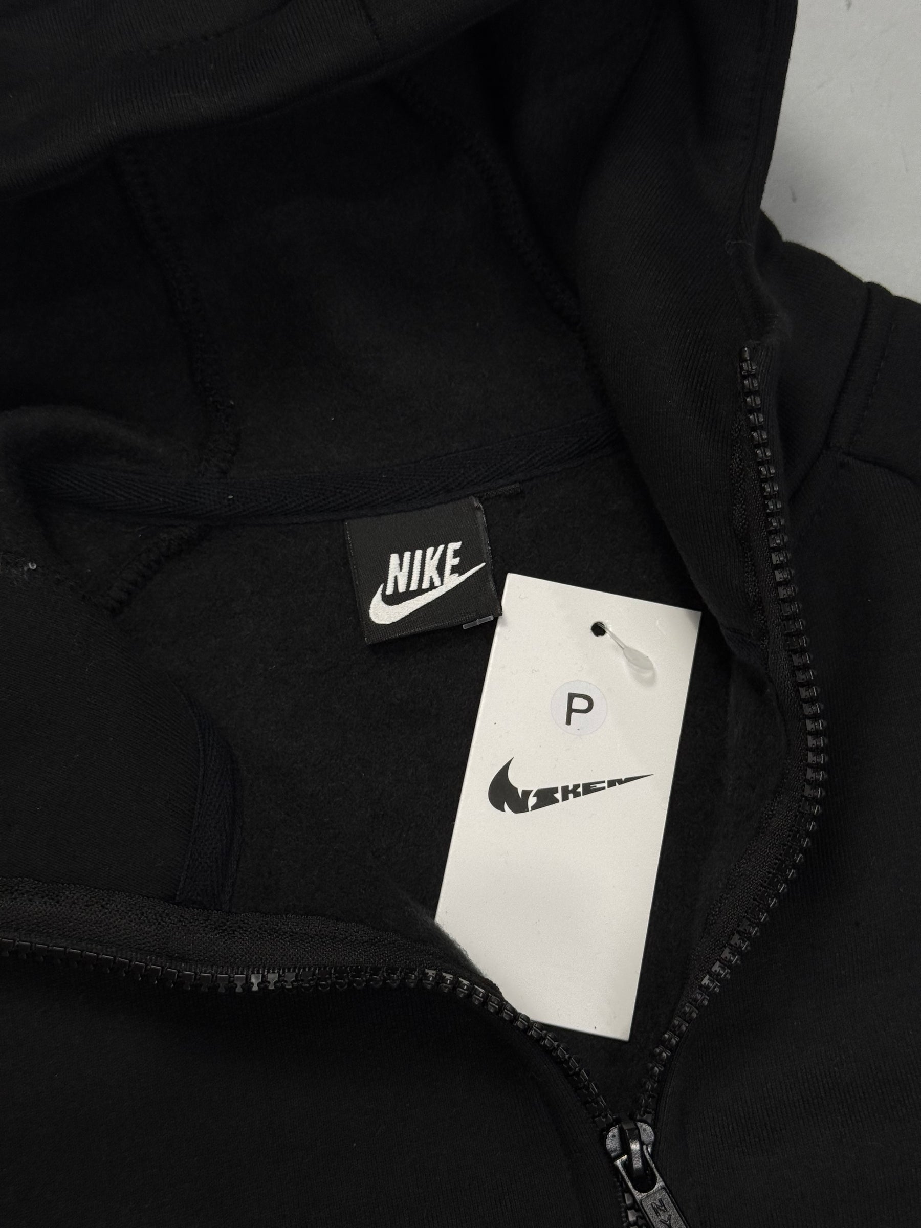 CONJUNTO NK TECH FLEECE - BLACK