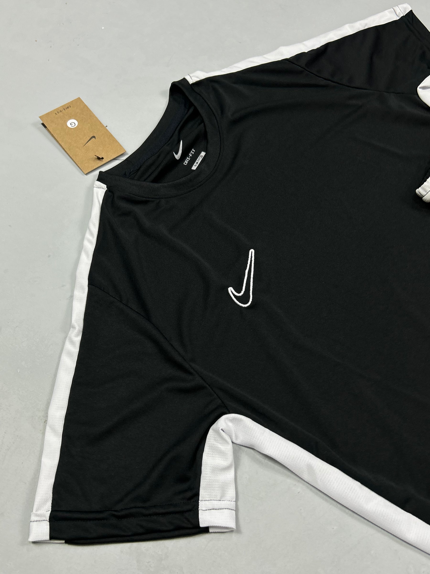CONJUNTO NK ACADEMY - PRETO/BRANCO