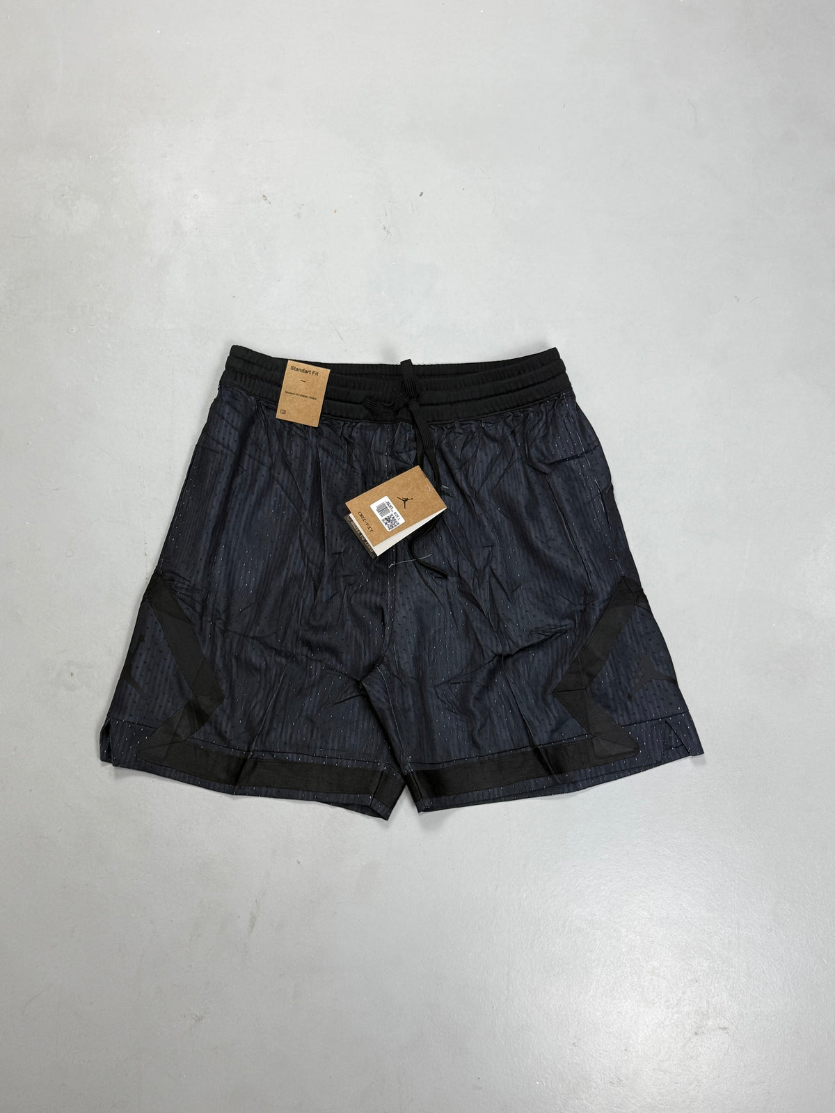 BERMUDA JRDN IMPORTADA - BLACK