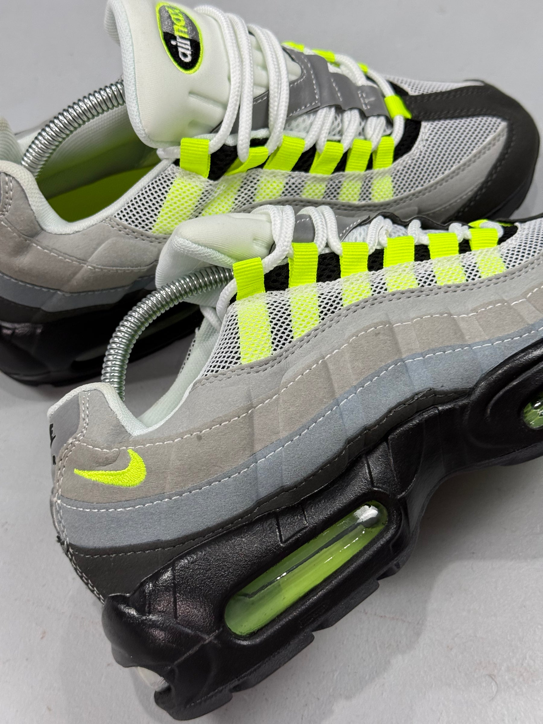 AIR MAX 95 “NEON”