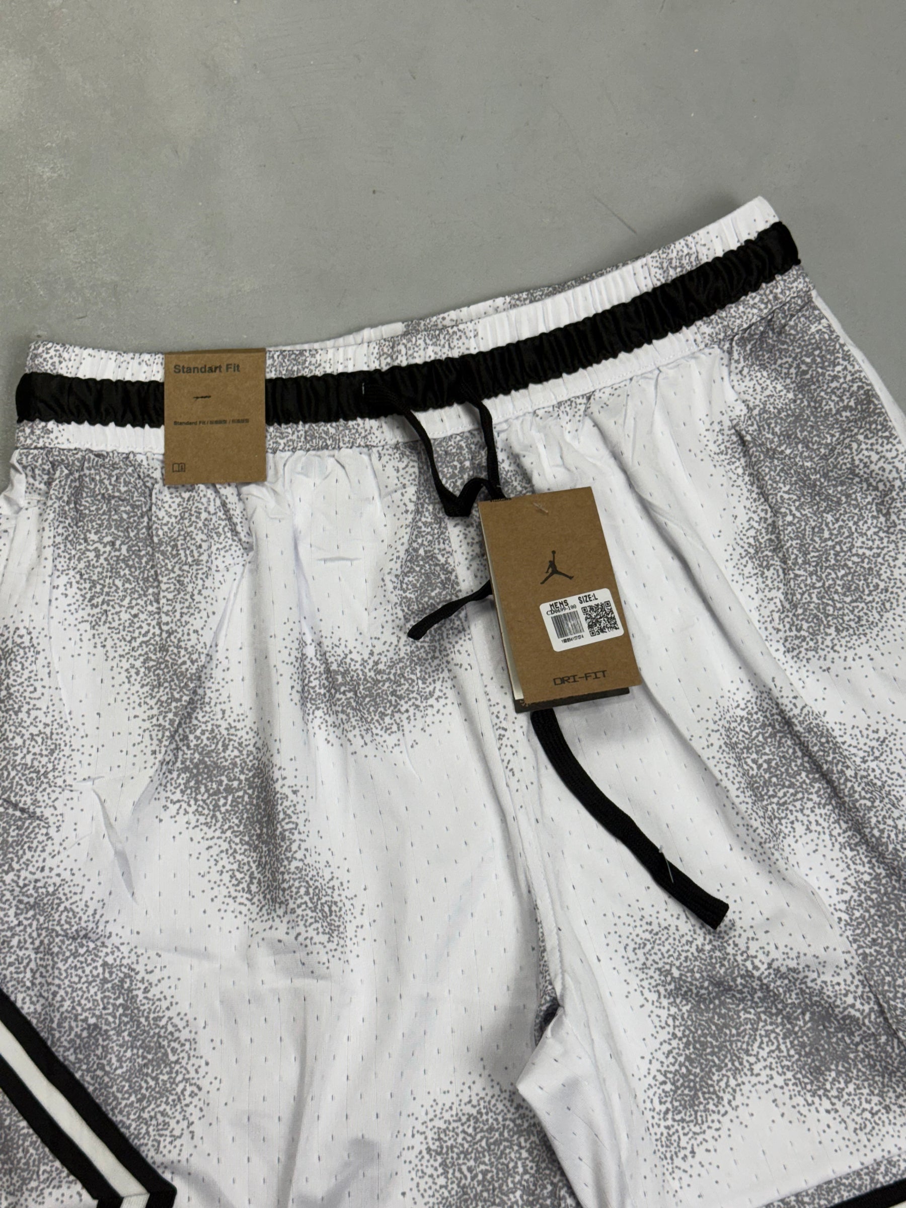 BERMUDA JRDN IMPORTADA - WHITE GRAY