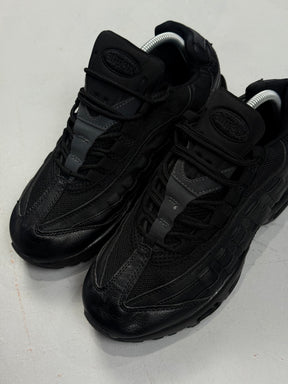 AIR MAX 95 “TRIPLE BLACK”