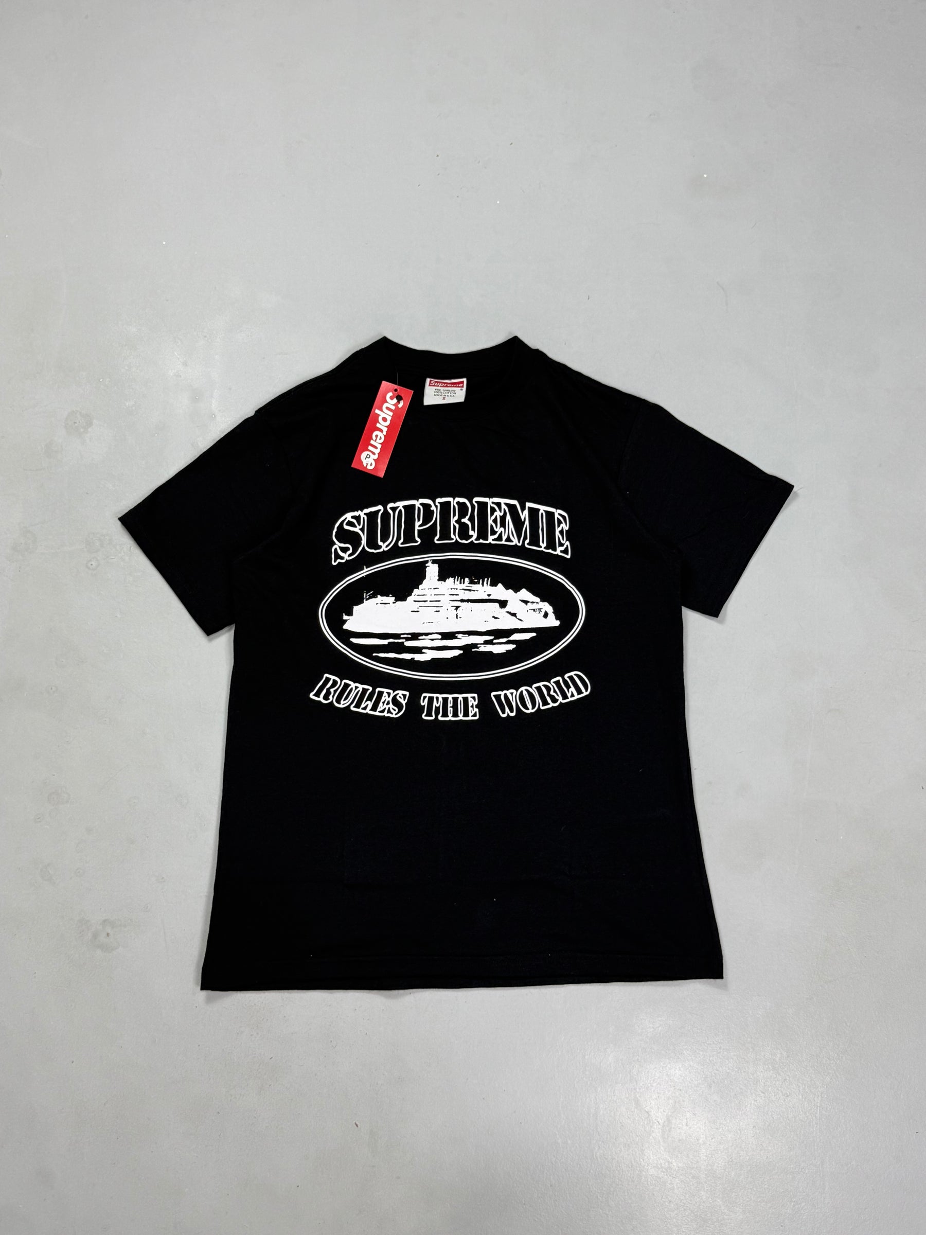 CAMISETA SUPREME RULES THE WORLD
