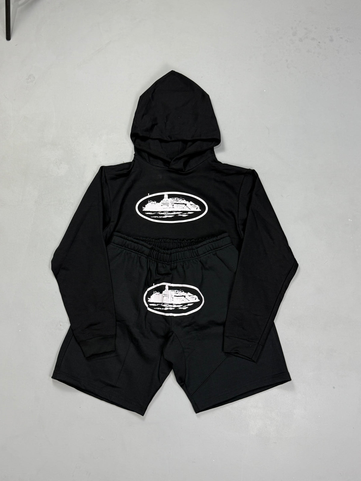 CONJUNTO MOLETOM CORTEIZ ALCATRAZ - BLACK WHITE