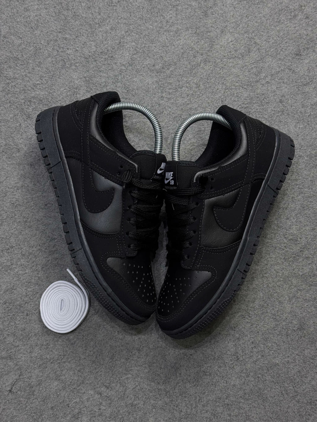 DUNK LOW - BLACK