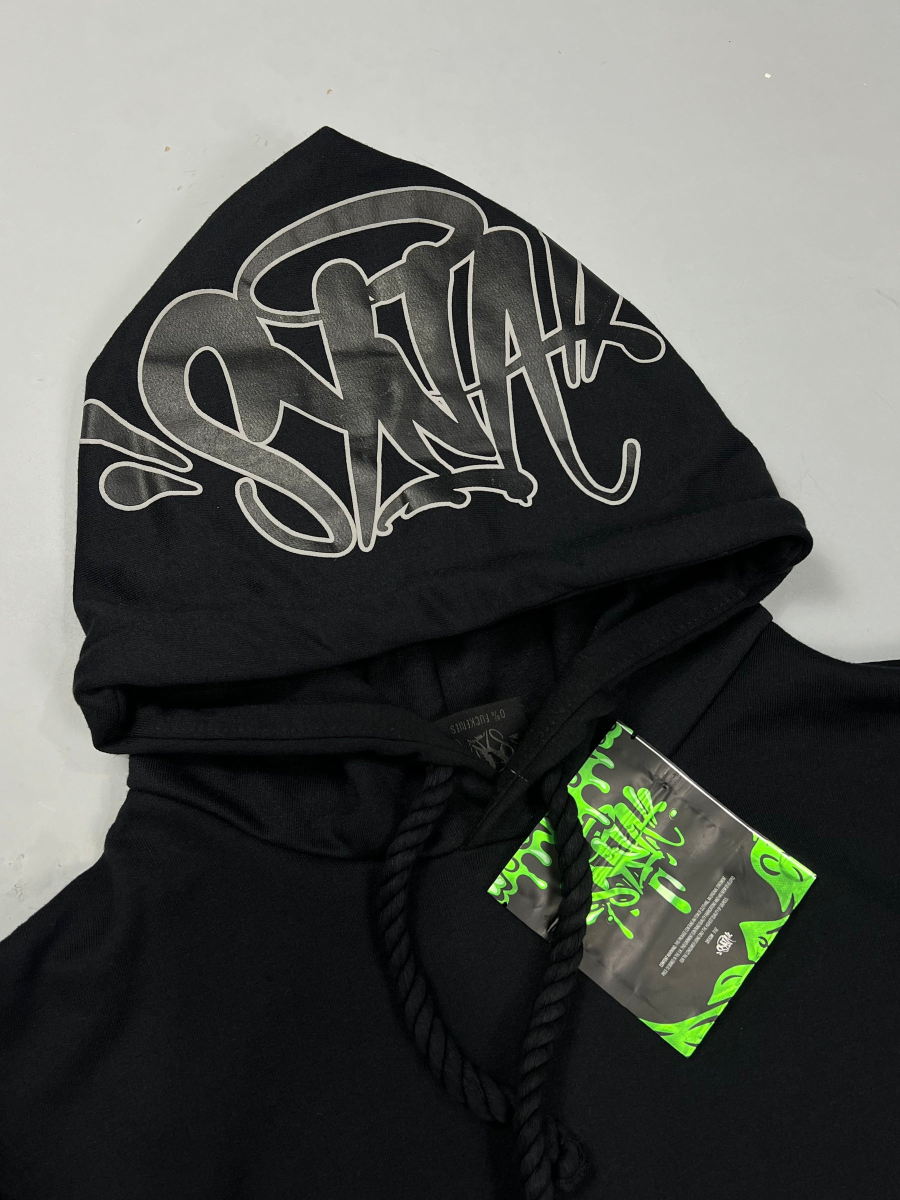 CONJUNTO SYNA WORLD LOGO - BLACK