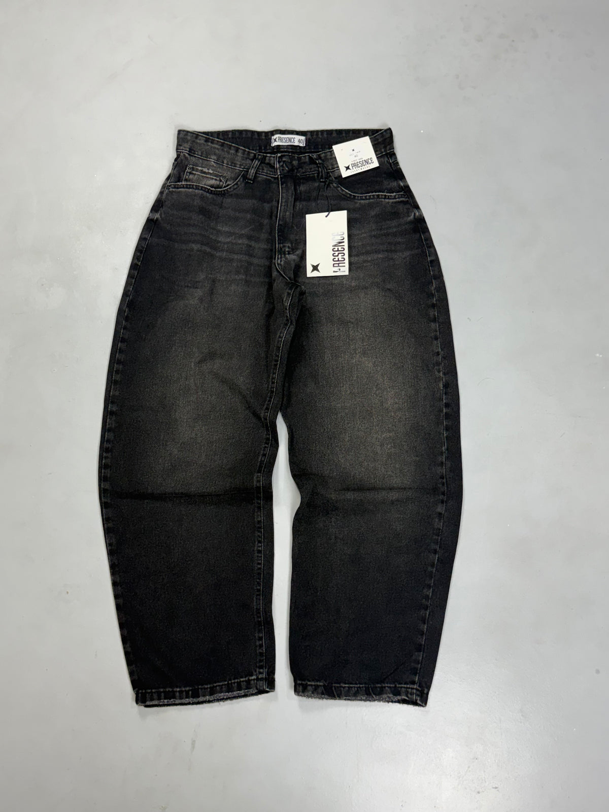 CALÇA BARREL JEANS PRESENCE DESTROYED - BLACK
